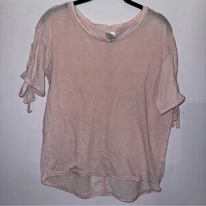 Exist women’s size small light pink top cutout sleeve